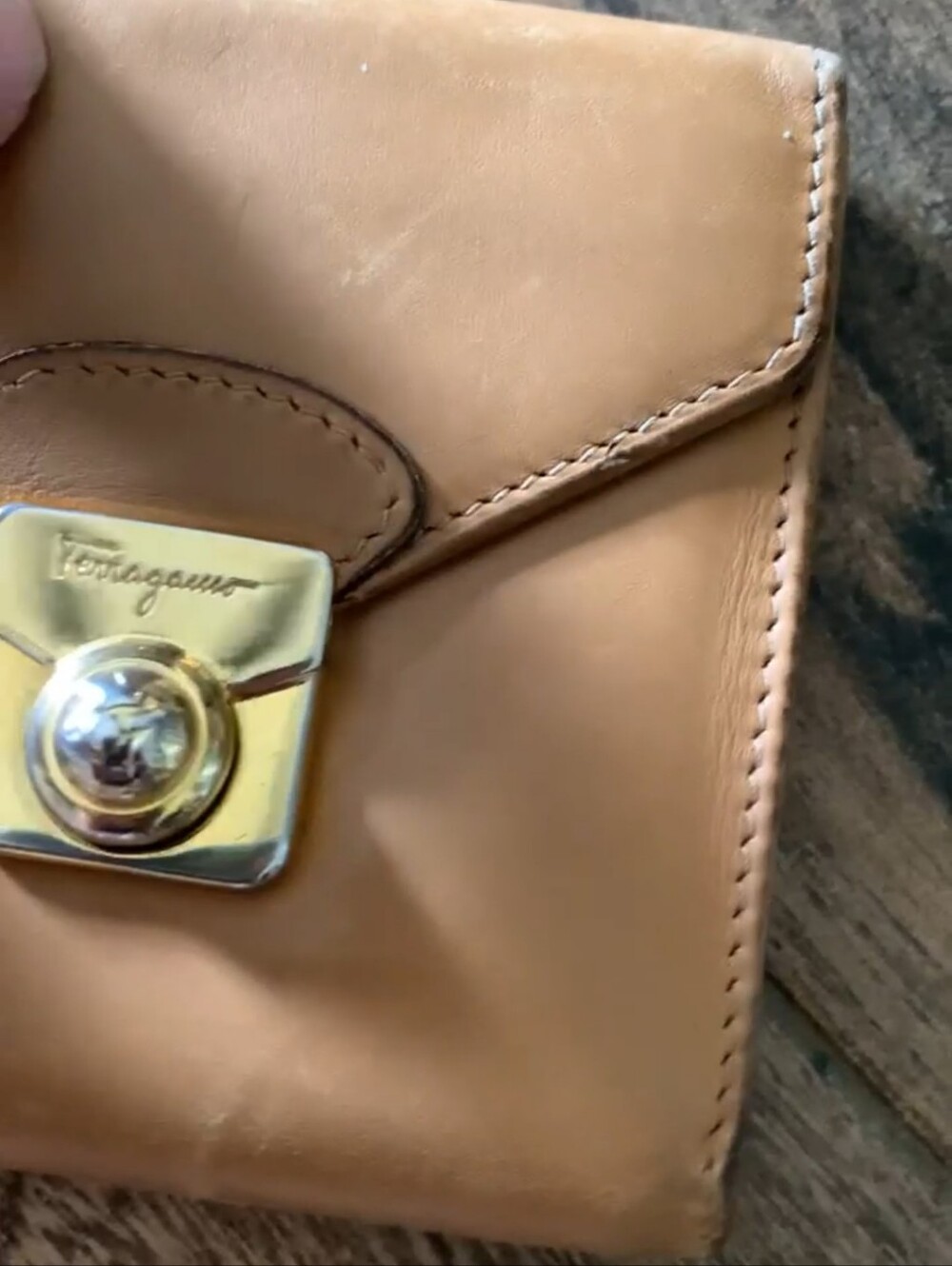 Salvatore Ferragamo Vintage Tan Leather Compact Wallet - Picture 4 of 10